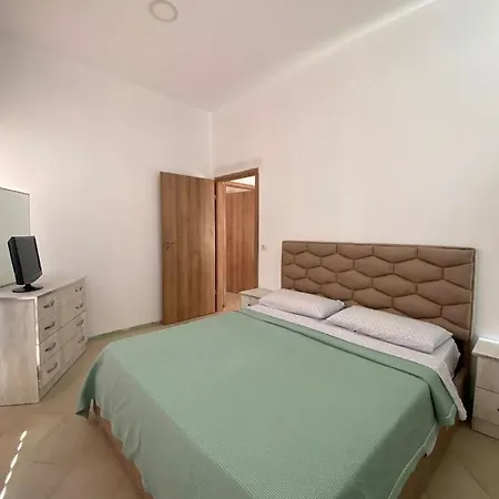 Eri Appartement Himarë